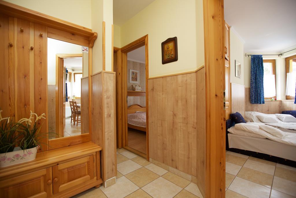 Harmonia Apartmanhaz ไฮจ์ดุสโซบอสโล ภายนอก รูปภาพ